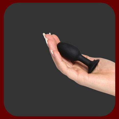 Černý oscilační anální kolík s kovovou kuličkou a přísavkou, 8 cm, zdravotně nezávadný silikon pro diskrétní a dlouhodobou stimulaci
