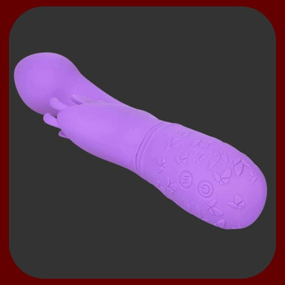 Fialový vibrační králíček Butterfly Kiss z měkkého silikonu pro dvojitou stimulaci klitorisu a bodu G – EROSIANA.