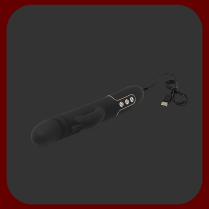 Elegantní černý králičí vibrátor s pulzující hlavicí a klitoridálním stimulátorem. Délka 26 cm, 850 úderů za minutu, 4 režimy pulzace a 7 vibrací. Vyrobeno z vysoce kvalitního silikonu, USB dobíjení.