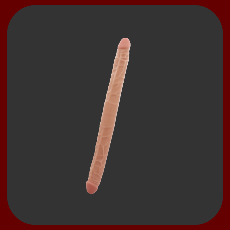 Dvojité tělové dildo z měkkého a flexibilního PVC s realistickými žaludy a žilkovanou texturou, dlouhé 42 cm, ideální pro vaginální i anální použití.