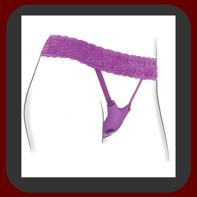 Eroriana – vibrující string Ultimate G-Spot Butterfly Strap-on od Fantasy For Her s integrovaným G-bodovým vibrátorem, dvěma motory a 10 vibračními režimy. Elastický pás pro pohodlné nošení, vodotěsný silikon, dálkové ovládání a USB dobíjení pro diskrétní a intenzivní potěšení.