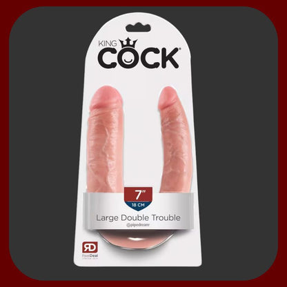 Ultra realistické dvojité dildo KING COCK v tělové barvě, detailní žilkování, zakřivené pro současnou vaginální a anální stimulaci.