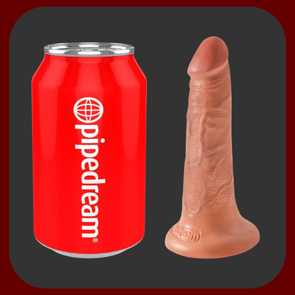 KING COCK ultra realistické dildo o velikosti 14 × 3,2 cm, kompatibilní se Strap-On postrojem, vyrobené v USA z vysoce kvalitní vinylové gumy. Ideální pro solo hrátky i párové potěšení.