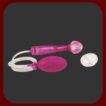 Fialová klitorální vakuová pumpa s vibracemi, ručním sáním a masážními štětinkami, 3 vibrační režimy pro intenzivní stimulaci klitorisu.