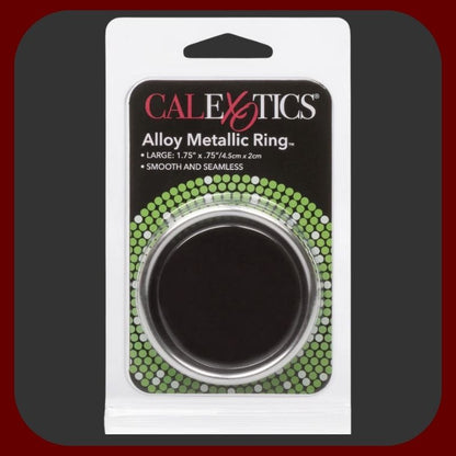 Hladký kovový erekční kroužek ve velikostech M, L a XL s elegantním designem pro pevnější erekci a stylový vzhled.