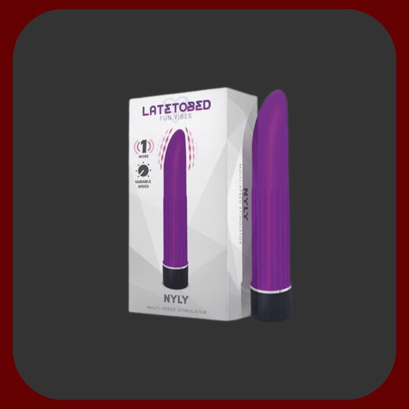 Mini nylonový vibrátor fialové barvy s nastavitelnou rychlostí, délka 13,5 cm.