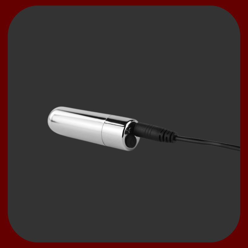 Mini vibrátor s 10ti vibracemi v stříbrné barvě s dobíjením přes USB.