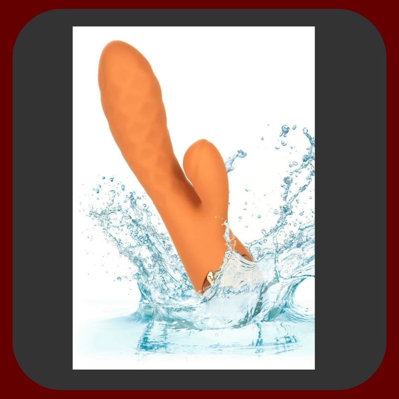 Newport Pulse Vibe – oranžový králičí vibrátor s příklepem, 10 vibračními režimy a USB nabíjením z hebkého silikonu – EROSIANA.