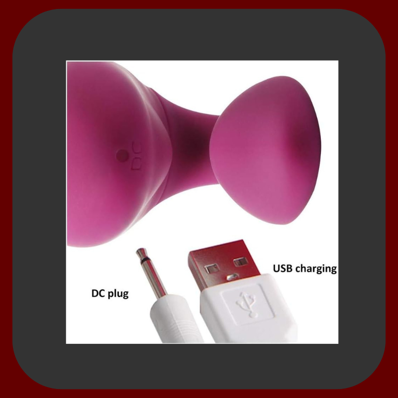 Fialový párový vibrátor Novak s dálkovým ovládáním, stimuluje bod G, klitoris i partnera, rozměry 8,6 x 3,8 cm.