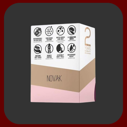 Fialový párový vibrátor Novak s dálkovým ovládáním, stimuluje bod G, klitoris i partnera, rozměry 8,6 x 3,8 cm.