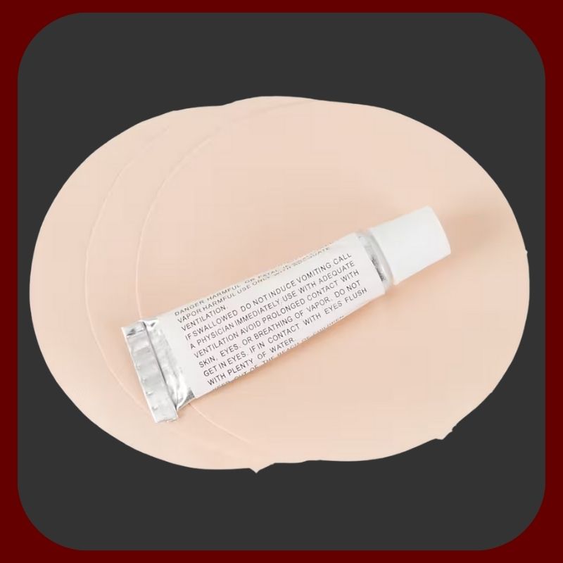 Nafukovací panenka Lucy s realistickou vagínou a análem z materiálu LoveClone RX, dlouhými vlasy a nafukovacím designem.