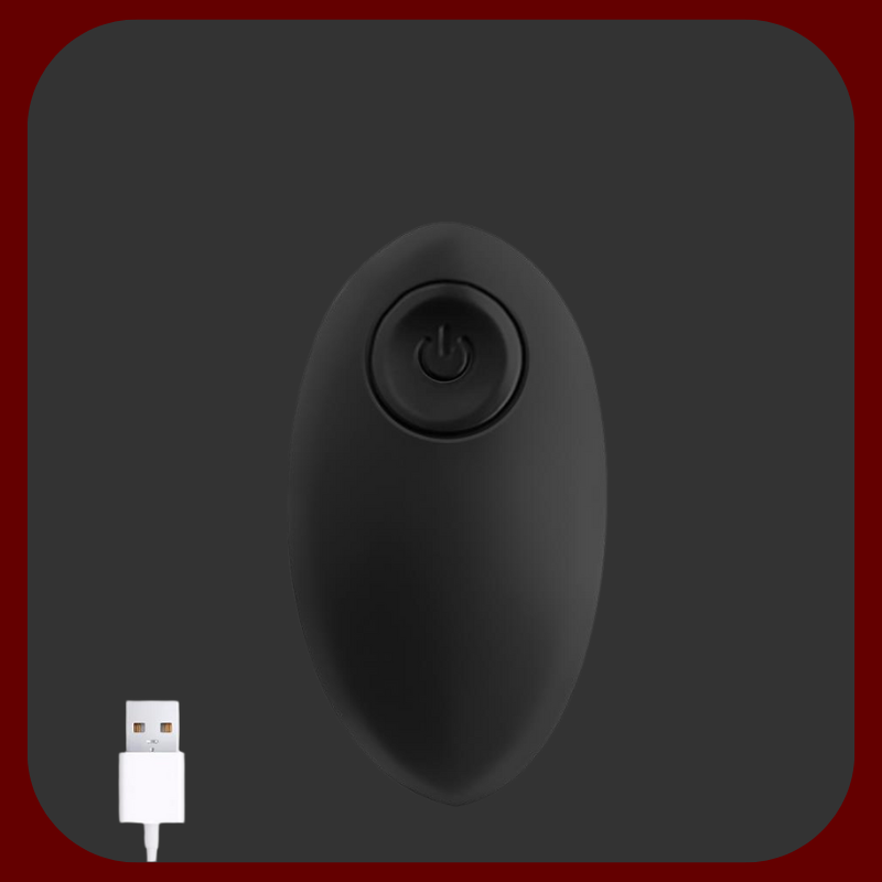 „Růžový kompaktní párový vibrátor Roomie z lékařského silikonu, ergonomicky tvarovaný pro současnou stimulaci klitorisu, bodu G a penisu. Flexibilní, voděodolný, s duálním motorem, 10 vibračními režimy a dálkovým ovládáním.“