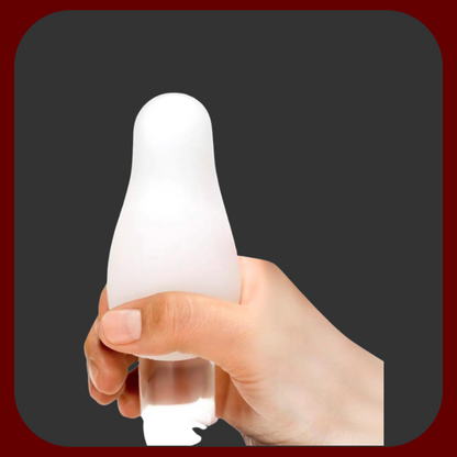 Fialovo-průhledné silikonové masturbační vajíčko Spidey Egg s reliéfní vnitřní texturou a praktickým diskrétním pouzdrem ve tvaru vajíčka.