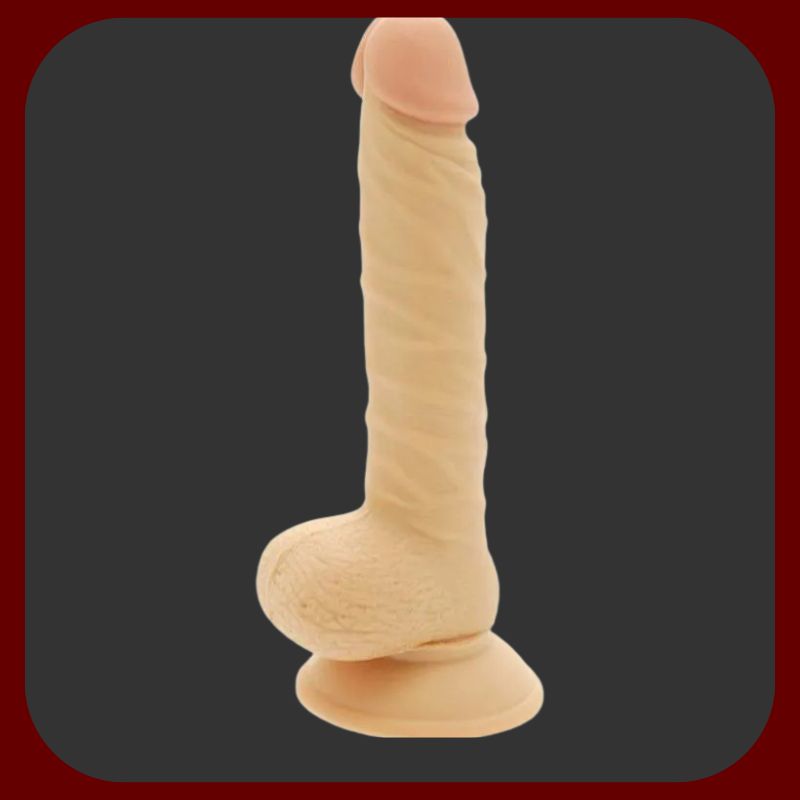 Ultra realistické dildo s pevnou přísavkou, měkké sametové PVC, délka 20 cm, tělová barva, detailní realistický design s výraznými žilkami.