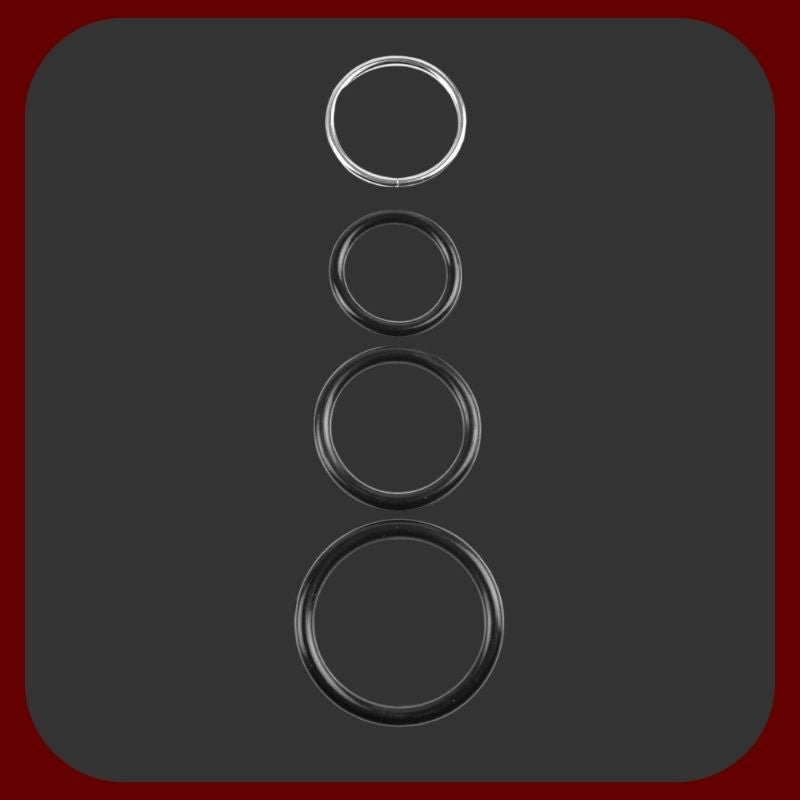 Univerzální dámský postroj s nastavitelným pásem do 170 cm a otvorem v rozkroku pro dildo nebo vibrátor 2,5–5,5 cm.