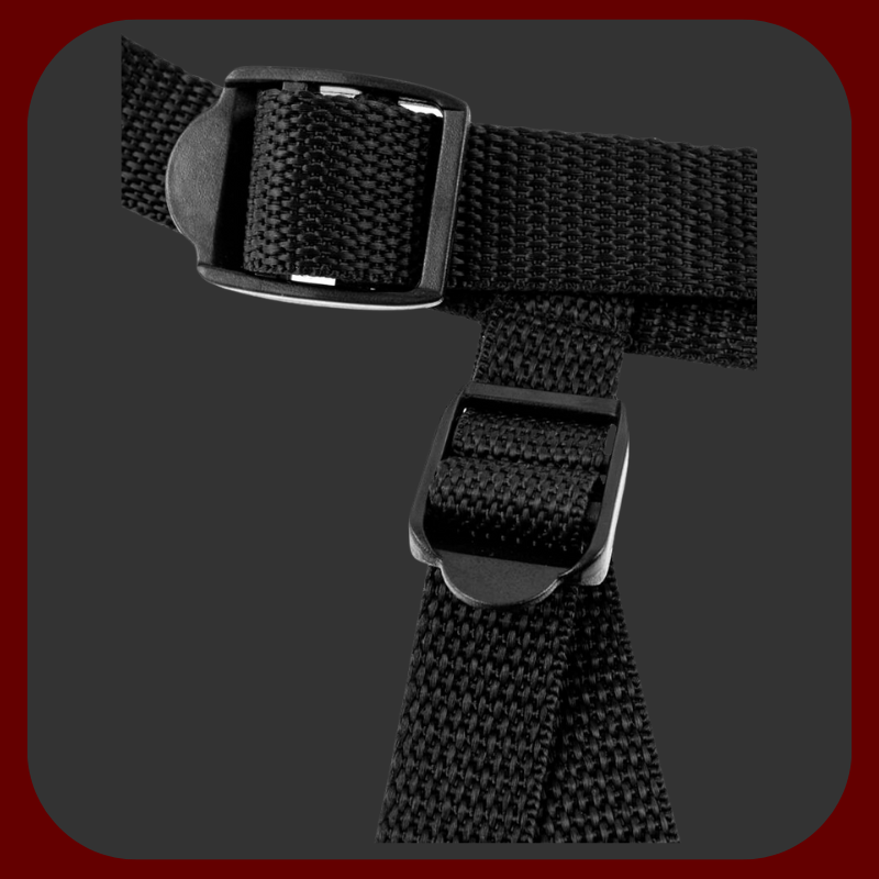 Nastavitelný černý popruh pro Strap-On, kompatibilní s dildy a vibrátory od 2,5 do 5,5 cm.