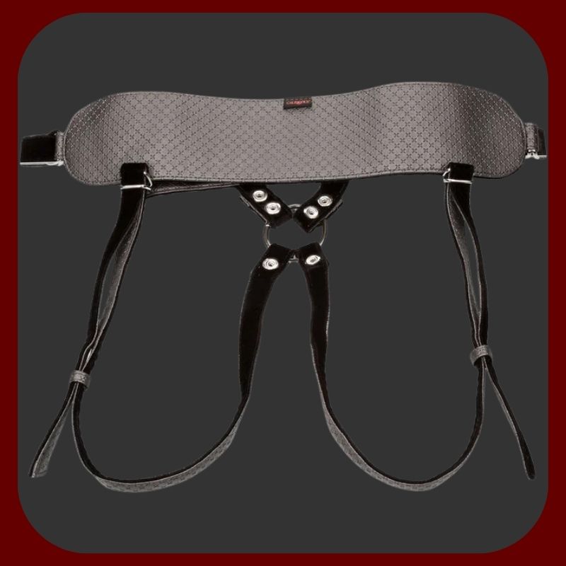 Vibrační Strap-On DualPlay – silikonový šedý postroj s 7 vibračními režimy, nastavitelným páskem a výměnnými kroužky – EROSIANA.