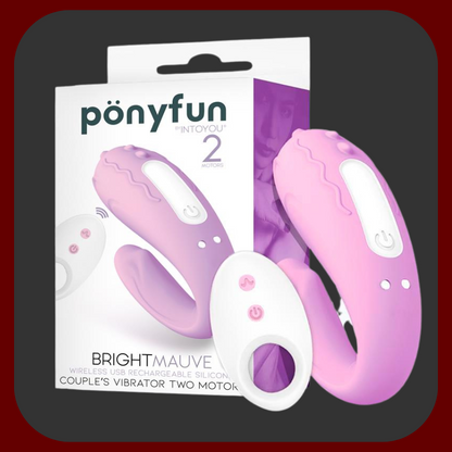 Moderní fialový vibrátor pro páry s dálkovým ovládáním, určený ke stimulaci bodu G, klitorisu a zároveň partnera při styku. 10 vibračních režimů, vodotěsný a nabíjecí.